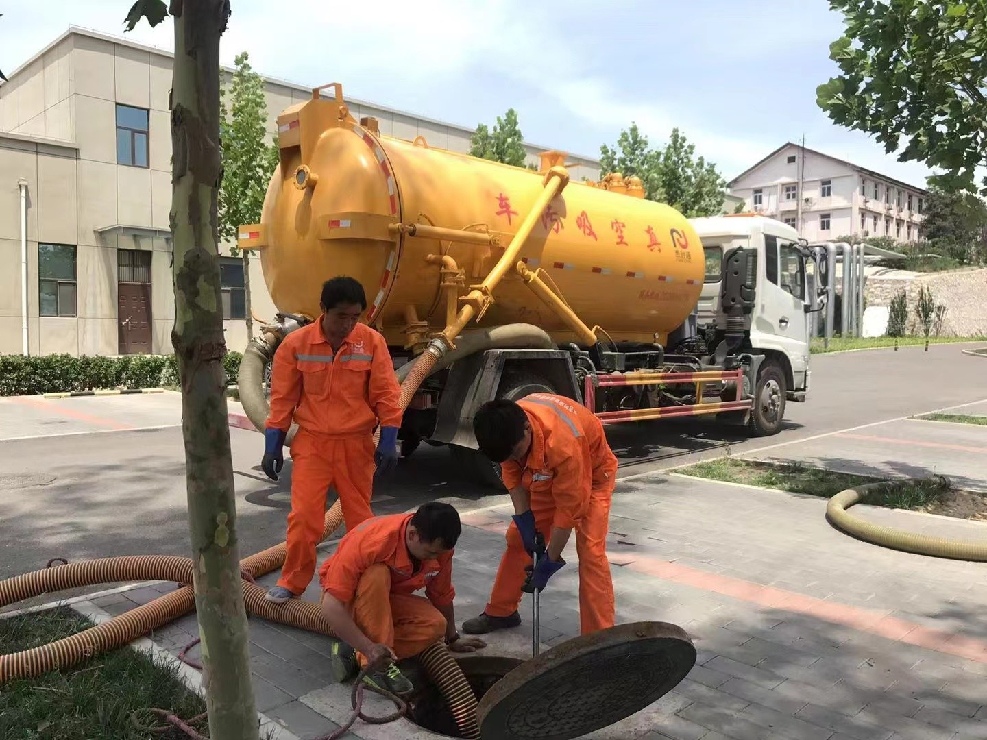 商水化粪池清理与5-8吨吸粪车施工效率分析
